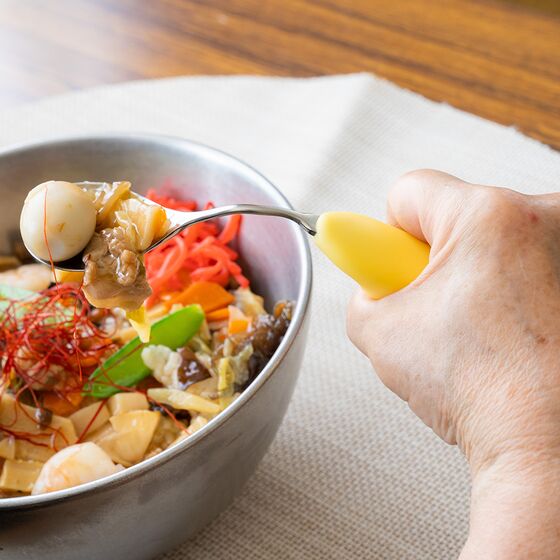 ウィルアシスト バルーンスプーン 食べやすい えんぴつ持ち